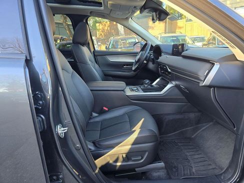 Certified 2024 MAZDA CX-90 Plug-In Hybrid w/ Premium Pkg image 12