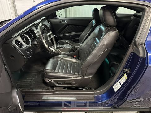 Used 2011 Ford Mustang GT Premium w/ Electronics Pkg image 33