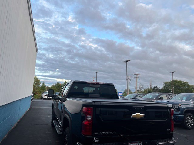 Used 2025 Chevrolet Silverado 2500 LT w/ All Star Edition AWD/4WD image 6