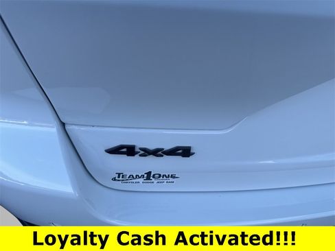 New 2025 Jeep Grand Cherokee Altitude image 28