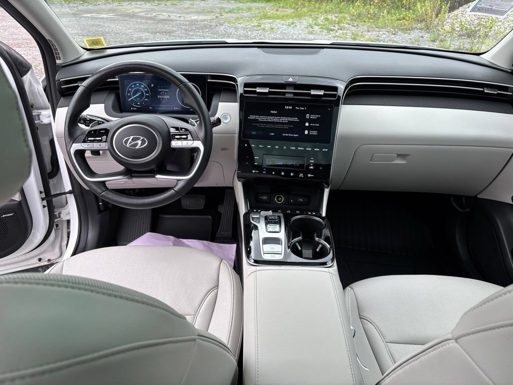Certified 2024 Hyundai Tucson Limited AWD/4WD image 22