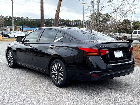 Certified 2025 Nissan Altima 2.5 SV image 23