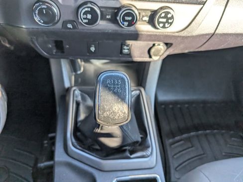 Used 2017 Toyota Tacoma TRD Off-Road w/ Tow Package image 21