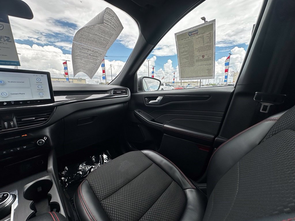 Used 2023 Ford Escape ST-Line w/ Tech Pack #1 FWD image 18