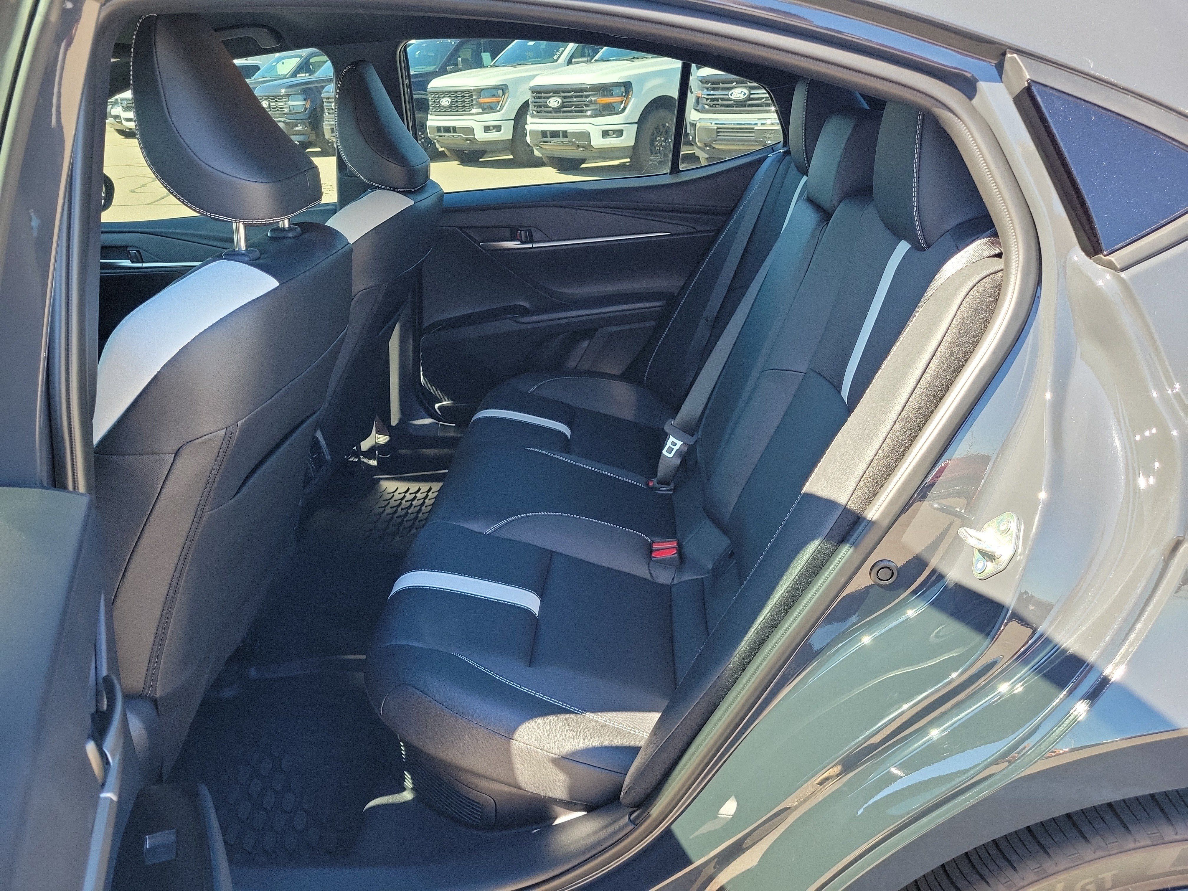 Used 2026 Toyota Camry SE FWD image 11