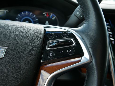Used 2019 Cadillac Escalade ESV Luxury AWD/4WD image 30