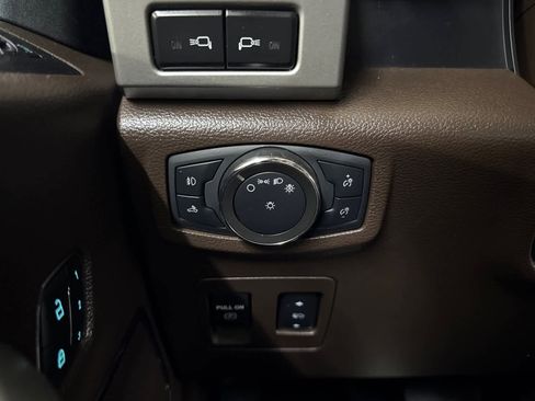 Used 2020 Ford F150 King Ranch w/ Technology Package image 33