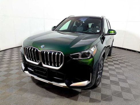Used 2025 BMW X1 xDrive28i w/ Technology Package AWD/4WD image 3