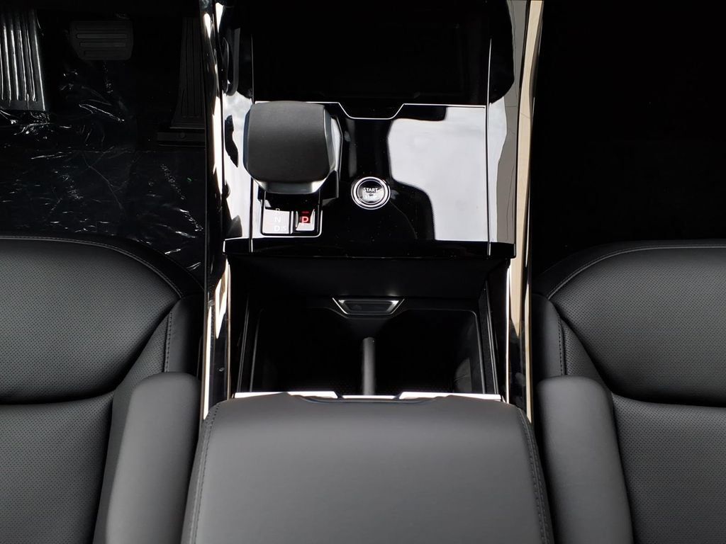 New 2026 Land Rover Range Rover Sport SE AWD/4WD image 21