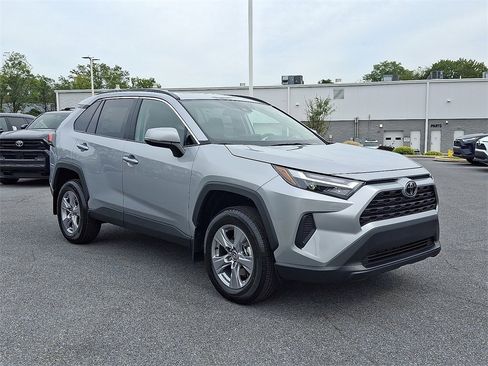 New 2025 Toyota RAV4 XLE image 3