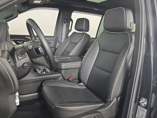 Used 2024 GMC Yukon XL SLT w/ SLT Luxury Package AWD/4WD image 26