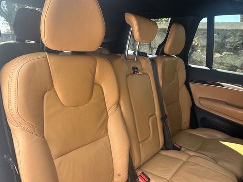 Used 2017 Volvo XC90 T6 Momentum w/ Vision Package image 41
