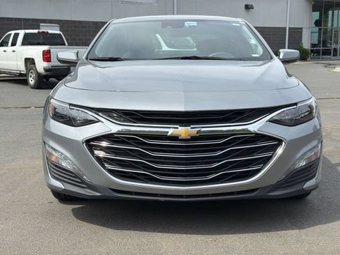 Used 2025 Chevrolet Malibu LT FWD image 15