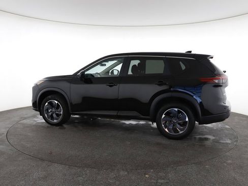 Used 2025 Nissan Rogue SV image 8