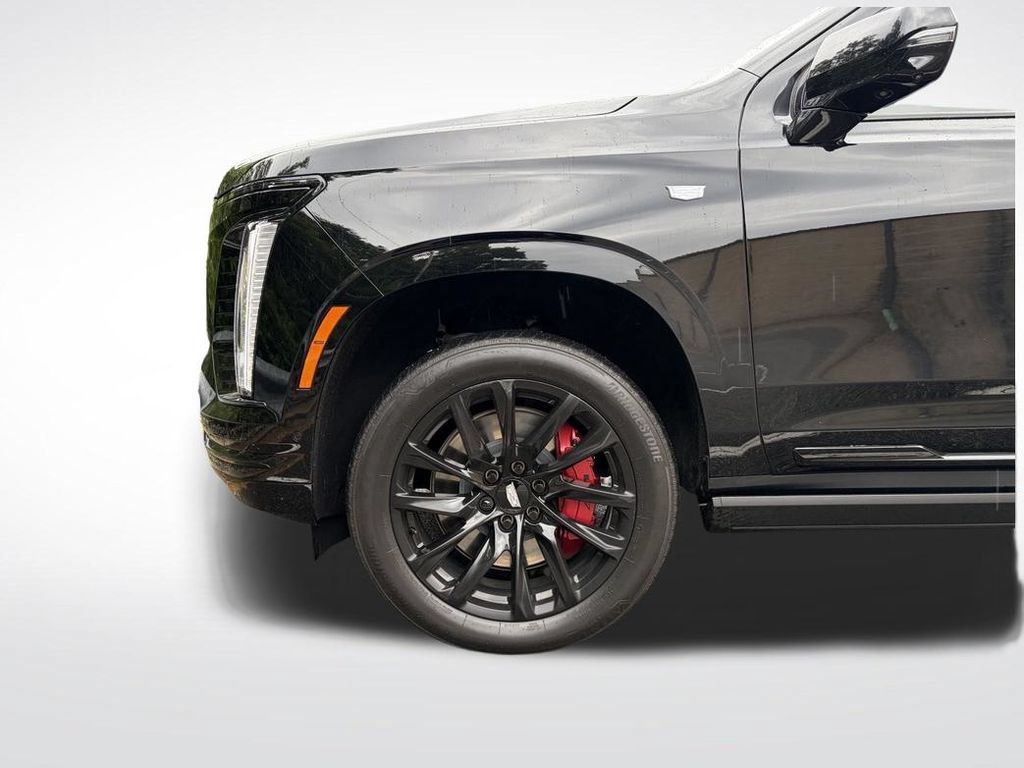 Used 2025 Cadillac Escalade Sport w/ Touring Package AWD/4WD image 9