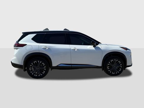 New 2026 Nissan Rogue Platinum image 7