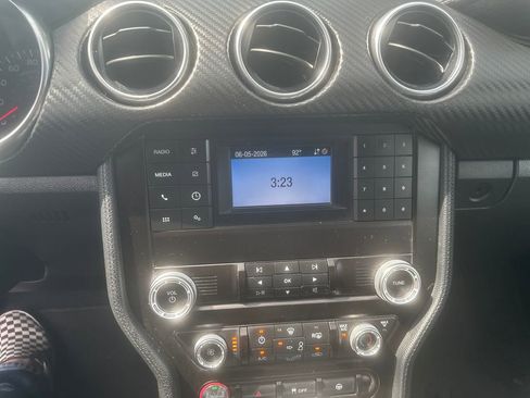 Used 2020 Ford Mustang Coupe RWD image 14