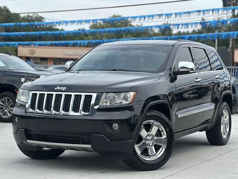 Used 2013 Jeep Grand Cherokee Limited RWD image 3