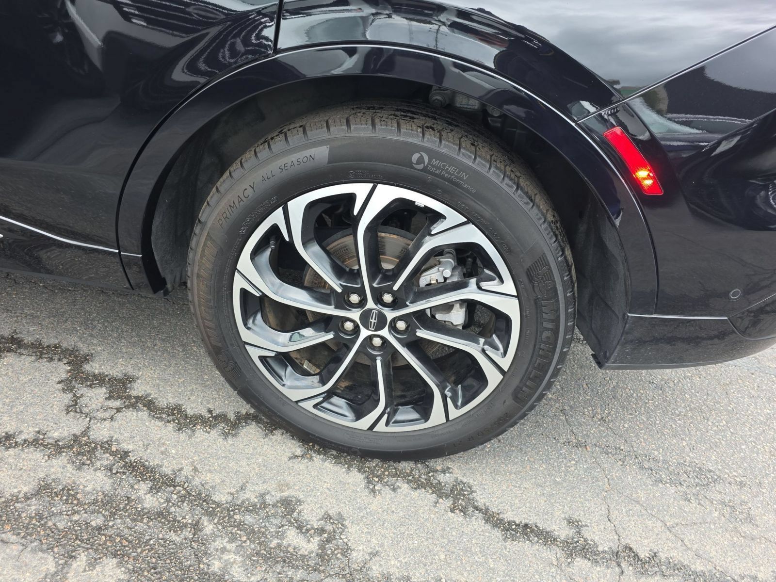 Used 2024 Lincoln Nautilus Reserve AWD/4WD image 44