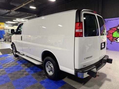 Used 2024 Chevrolet Express 2500 w/ Driver Convenience Package image 3