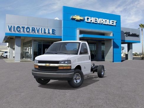 New 2026 Chevrolet Express 3500 w/ Power Convenience Package RWD image 8