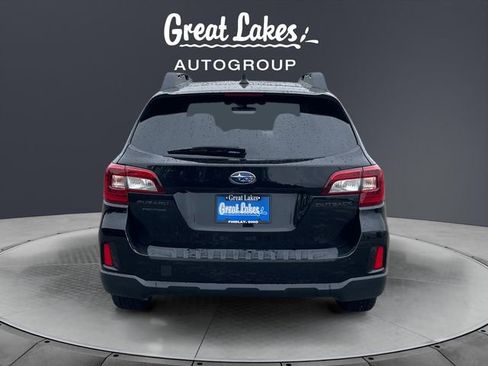 Used 2017 Subaru Outback 2.5i Premium AWD/4WD image 4