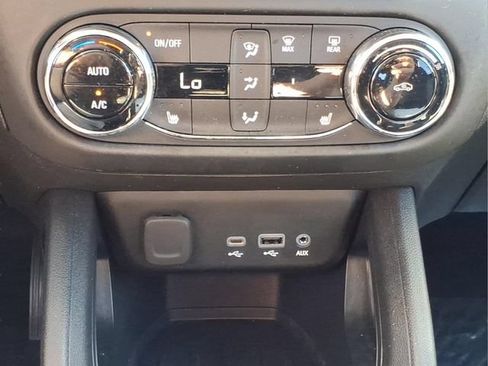 Used 2023 Chevrolet TrailBlazer LT w/ Convenience Package AWD/4WD image 20