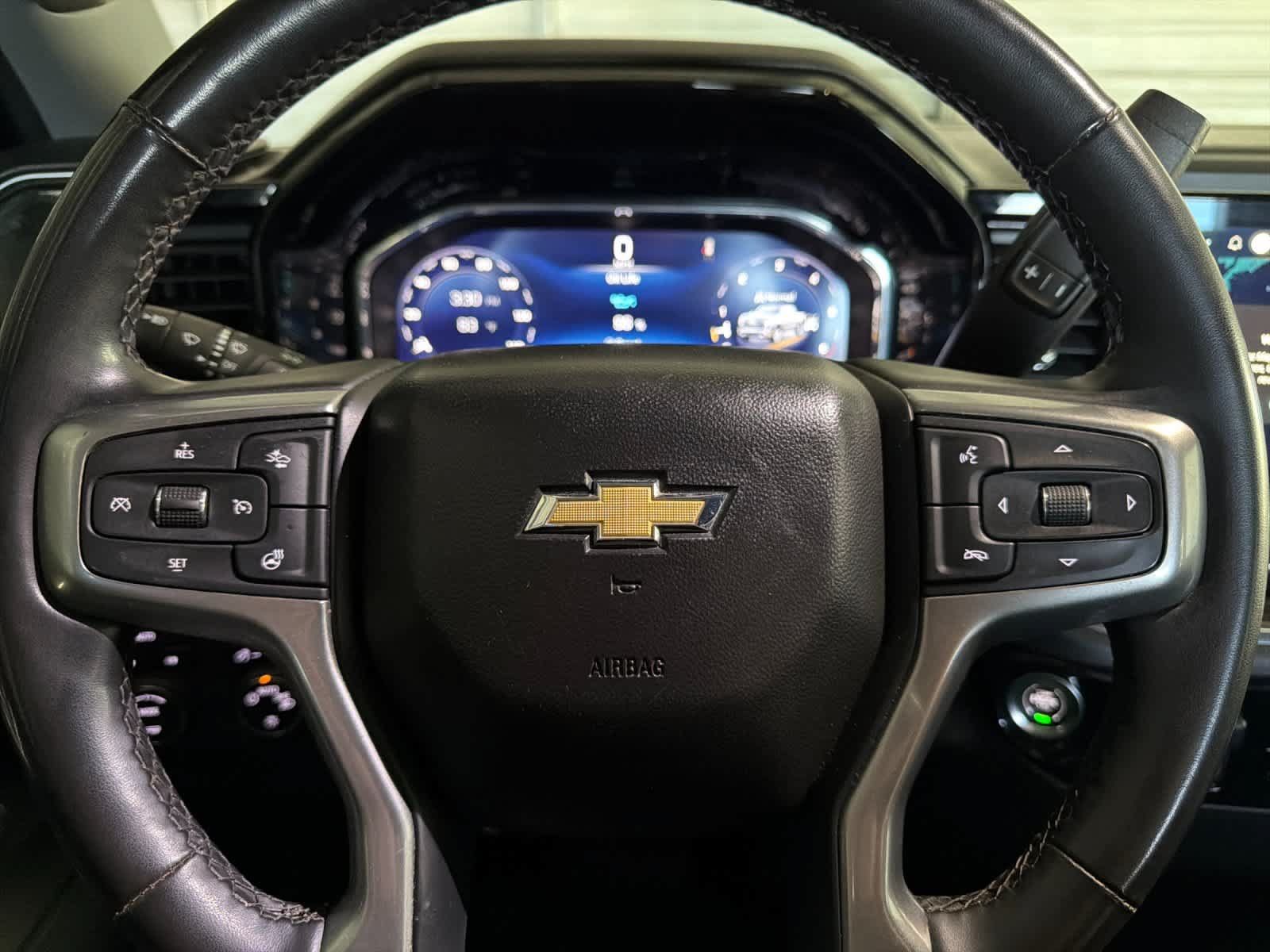 Used 2025 Chevrolet Silverado 1500 LT AWD/4WD image 24