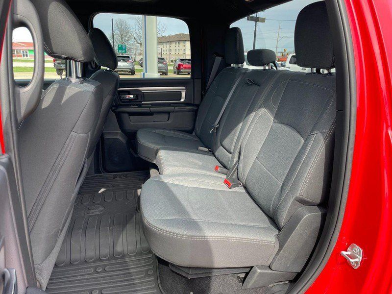 Used 2022 RAM 1500 Classic Warlock AWD/4WD image 15