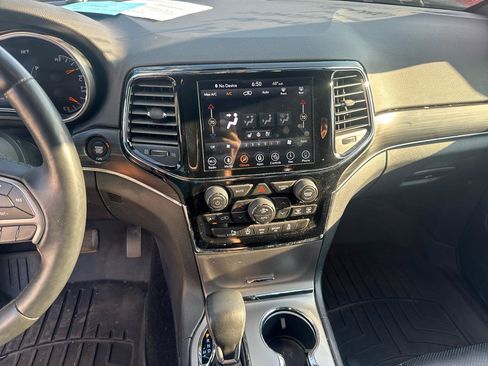 Used 2019 Jeep Grand Cherokee Limited w/ Luxury Group II AWD/4WD image 10