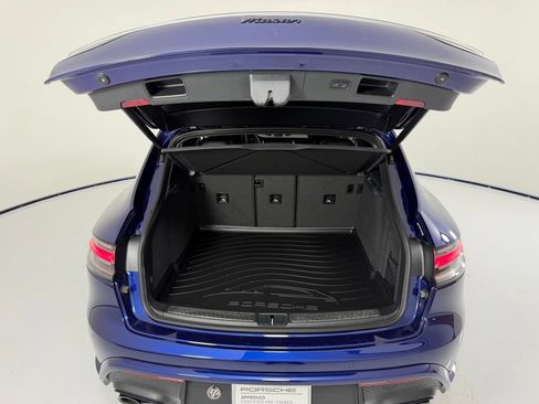 Certified 2026 Porsche Macan AWD/4WD image 15