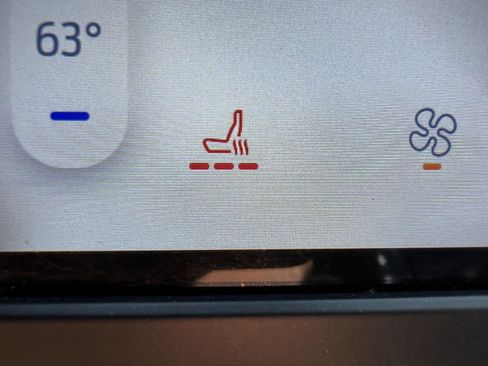 Used 2024 Ford Edge SEL image 27