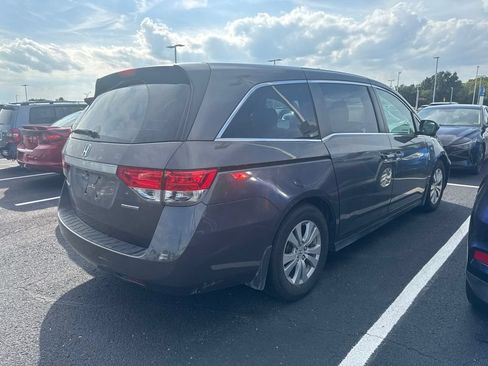 Used 2016 Honda Odyssey SE image 4