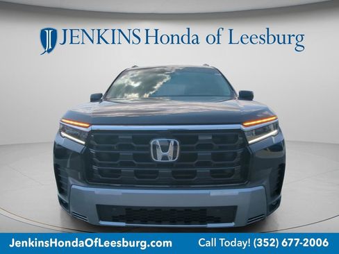 New 2026 Honda Pilot Touring image 9