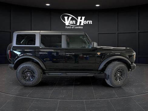 New 2026 Ford Bronco Badlands AWD/4WD image 2