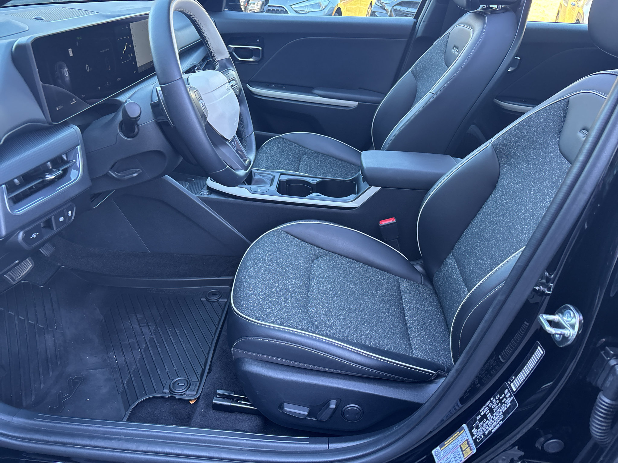 Used 2025 Kia K4 GT-Line w/ GT-Line Sunroof Package FWD image 11