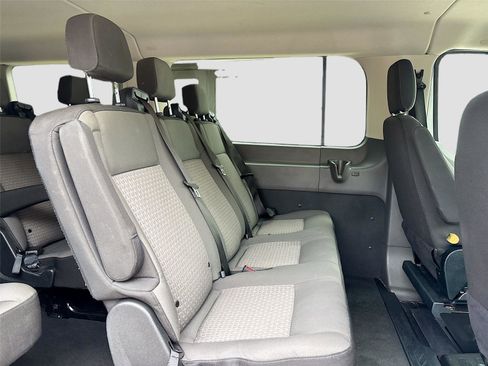 Used 2023 Ford Transit 350 XLT image 31