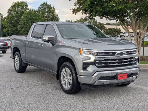 Used 2024 Chevrolet Silverado 1500 LTZ w/ LTZ Convenience Package II AWD/4WD image 2