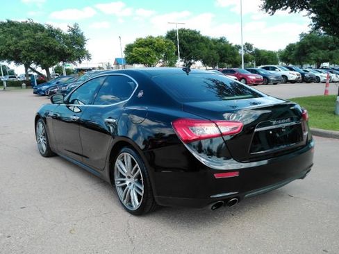 Used 2017 Maserati Ghibli RWD image 12