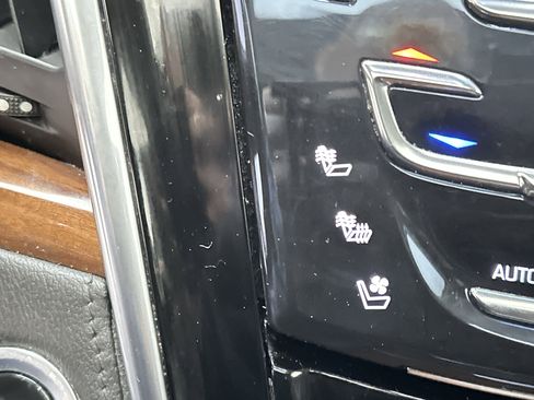 Used 2019 Cadillac Escalade Premium Luxury w/ LPO, Radiant Package image 42