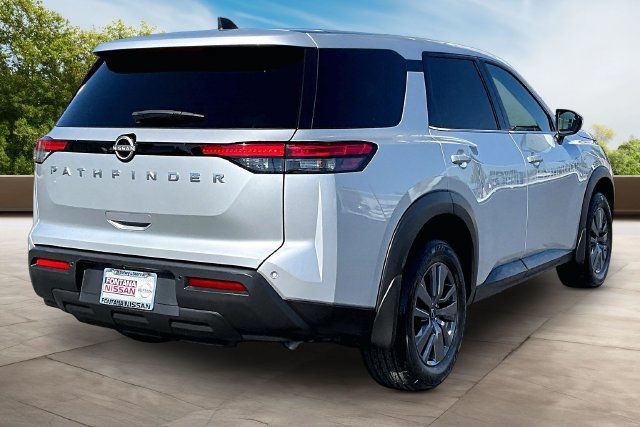 Certified 2023 Nissan Pathfinder S FWD image 6