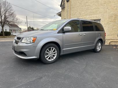 Used 2015 Dodge Grand Caravan SXT w/ UConnect Hands-Free Group