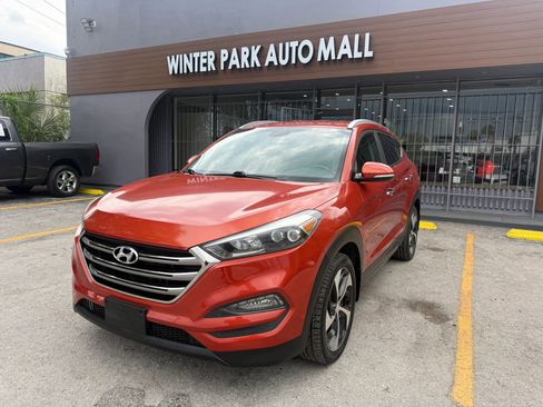 Used 2016 Hyundai Tucson Limited AWD/4WD image 1