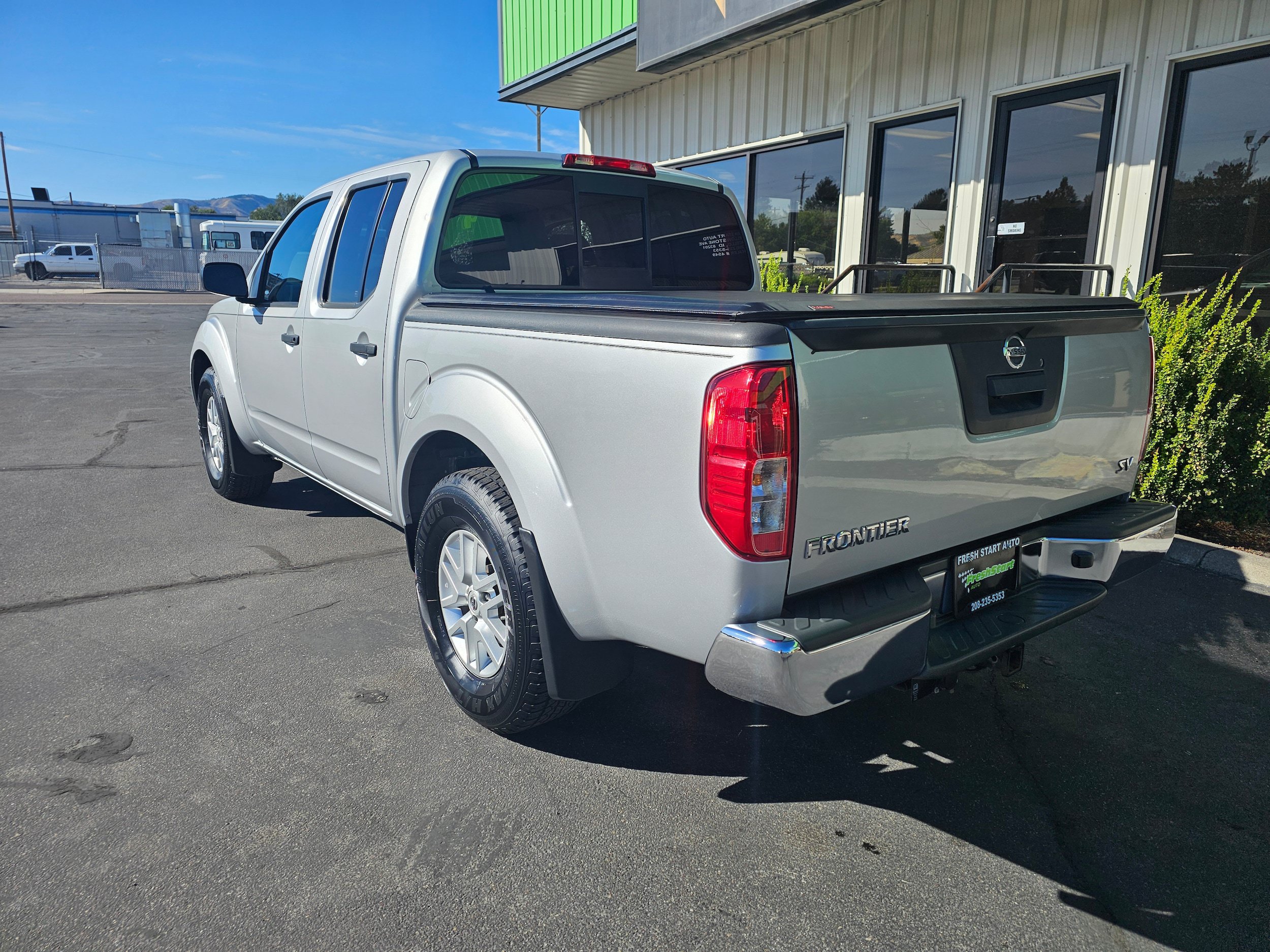 Used 2019 Nissan Frontier SV RWD image 5