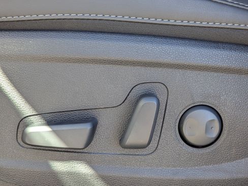 New 2025 Kia Telluride S image 25