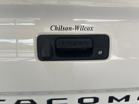 Used 2023 Toyota Tacoma SR5 AWD/4WD image 16