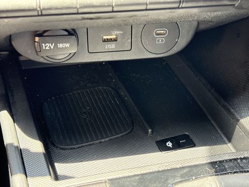 Used 2025 Hyundai Elantra Sport image 26