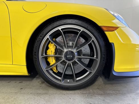 Certified 2015 Porsche 911 GT3 RWD image 15