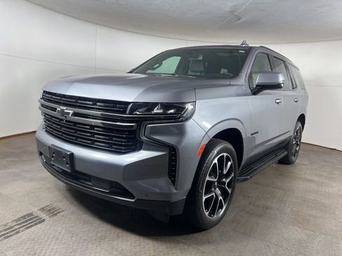 Used 2022 Chevrolet Tahoe RST w/ Luxury Package image 3