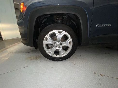 Used 2020 Jeep Renegade Limited image 10